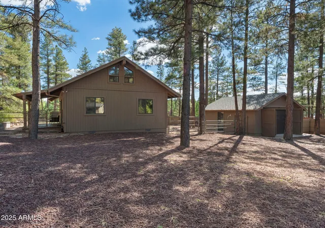 Photo 2 of Single family home for sale at 17410 Mountainside Pl, Munds Park, AZ 86017 | MLS# 7044801 | Listing updated on 2026-08-31