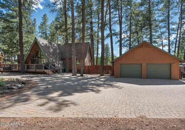 Photo 2 of Single family home for sale at 475 Barnwood Trl, Munds Park, AZ 86017 | MLS# 7044802 | Listing updated on 2026-09-17