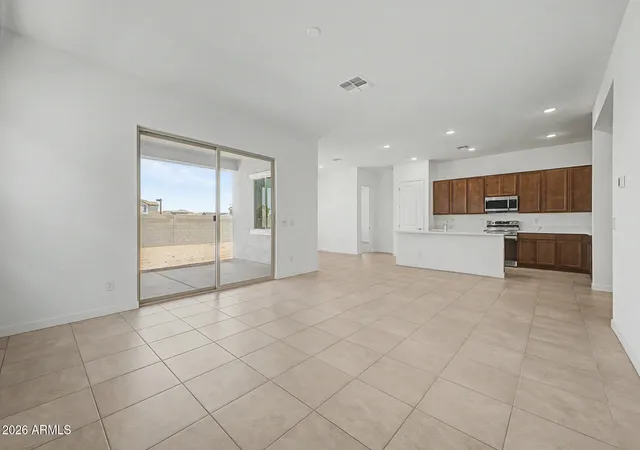 Photo 4 of Single family home for sale at 31613 N Wet Crk Rd, San Tan Valley, AZ 85143 | MLS# 7044969 | Listing updated on 2026-09-10