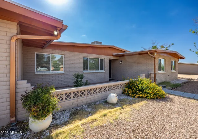 Homes for sale in Sierra Vista, AZ | 2002 Town And Country Dr, Sierra Vista, AZ 85635 | MLS# 7044922