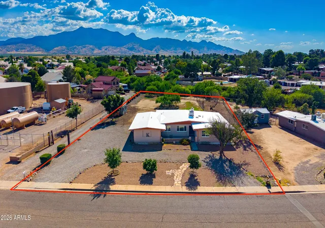 Homes for sale in Sierra Vista, AZ | 2002 Town And Country Dr, Sierra Vista, AZ 85635 | MLS# 7044922