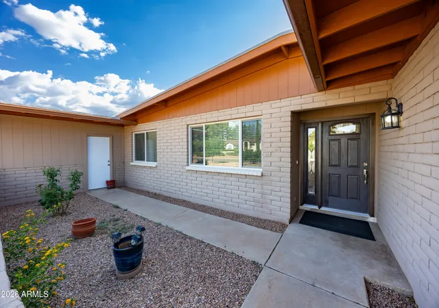 Homes for sale in Sierra Vista, AZ | 2002 Town And Country Dr, Sierra Vista, AZ 85635 | MLS# 7044922