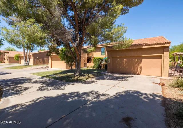 Homes for sale in Fountain Hills, AZ | 16216 E Rosetta Drive, Fountain Hills, AZ 85268 | Houzeo