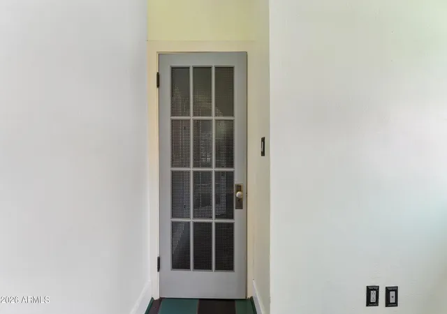 Photo 3 of Single family home for sale at 537 W Willetta St, Phoenix, AZ 85003 | MLS# 7044882 | Listing updated on 2026-08-31