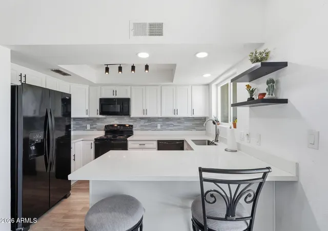 Photo 4 of Townhouse for sale at 2524 S El Paradiso #67, Mesa, AZ 85202 | MLS# 7045101 | Listing updated on 2026-08-26