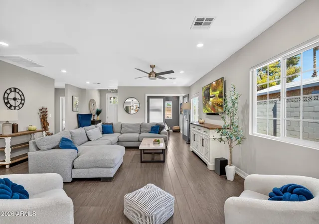 Photo 3 of Single family home for sale at 4401 N 19th Place, Phoenix, AZ 85016 | MLS# 7045334 | Listing updated on 2026-09-06