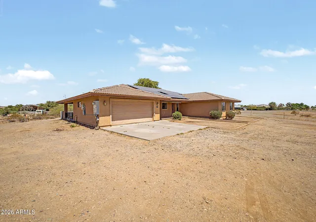 Homes for sale in Surprise, AZ | 26007 N 151St Ave, Surprise, AZ 85387 | MLS# 7045083