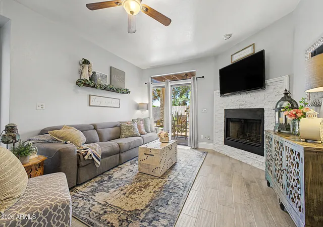 5th image of 7101 W Beardsley Rd, Glendale, AZ 85308