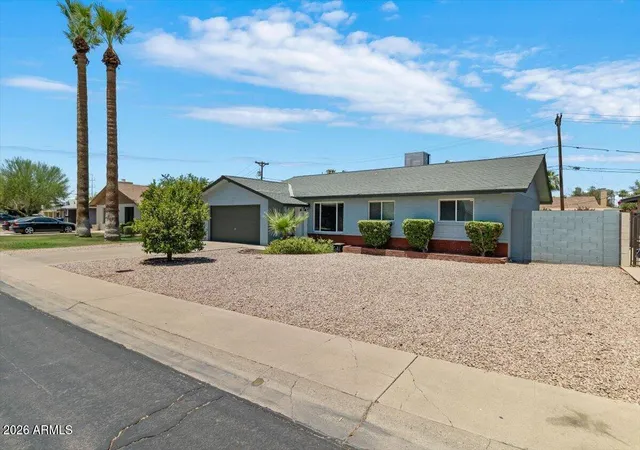 2nd image of 26 W Erie Dr, Tempe, AZ 85282 | MLS# 7046657
