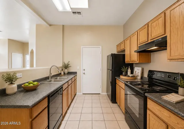 Photo 3 of Townhouse for sale at 16719 S 23rd Street, Phoenix, AZ 85048 | MLS# 7045102 | Listing updated on 2026-09-21