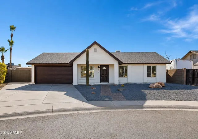 Photo 1 of Single family home for sale at 619 N Sun Meadows Ave, Chandler, AZ 85226 | MLS# 7045069 | Listing updated on 2026-08-27