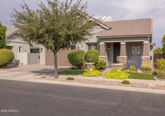 Photo 3 of Single family home for sale at 2935 S Jeffry St, Gilbert, AZ 85295 | MLS# 7059611 | Listing updated on 2026-09-09