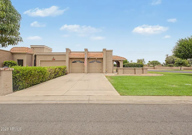 Photo 2 of Townhouse for sale at 9850 E Minnesota Ave, Sun Lakes, AZ 85248 | MLS# 7047001 | Listing updated on 2026-09-13