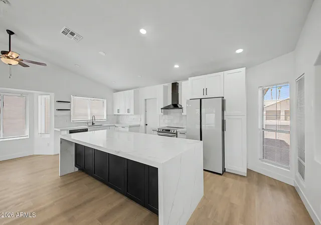 Photo 2 of Single family home for sale at 351 W Amoroso Dr, Gilbert, AZ 85233 | MLS# 7046910 | Listing updated on 2026-09-18