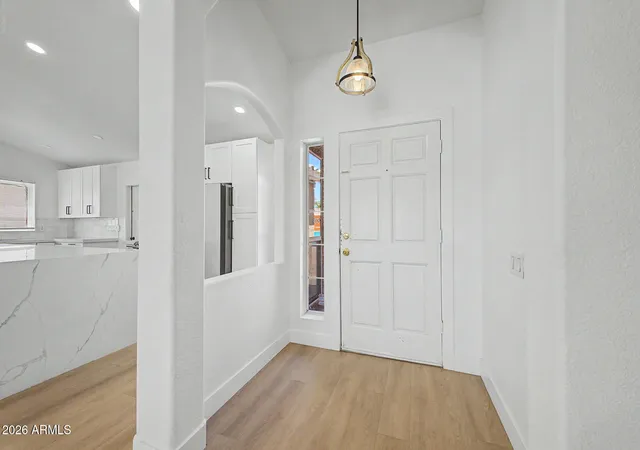 Photo 3 of Single family home for sale at 351 W Amoroso Dr, Gilbert, AZ 85233 | MLS# 7046910 | Listing updated on 2026-09-18