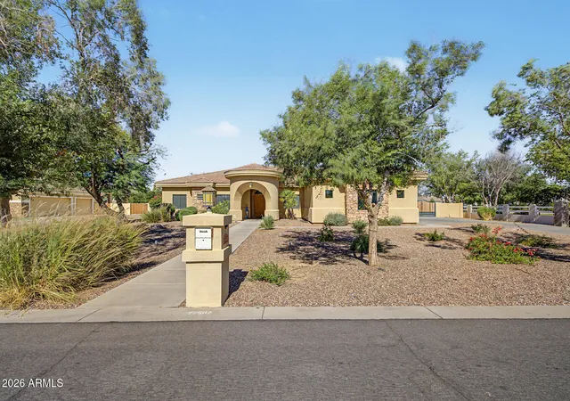 Photo 3 of Single family home for sale at 22507 S 198th Circle, Queen Creek, AZ 85142 | MLS# 7045484 | Listing updated on 2026-07-04