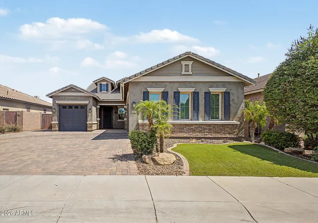 Photo 1 of Single family home for sale at 450 E Torrey Pines Pl, Chandler, AZ 85249 | MLS# 7047055 | Listing updated on 2026-09-14
