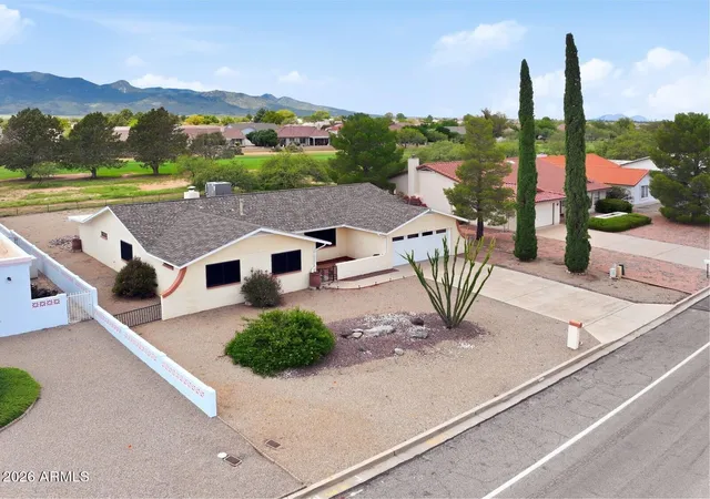 Photo 2 of Single family home for sale at 2916 Saint Andrews Dr, Sierra Vista, AZ 85650 | MLS# 7045294 | Listing updated on 2026-09-16