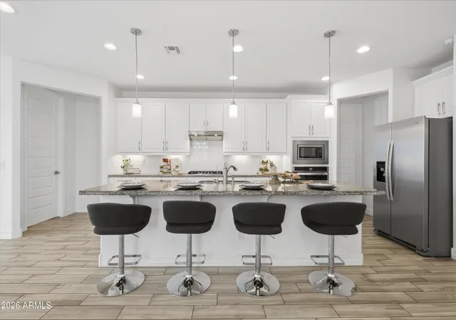 Photo 4 of Single family home for sale at 17742 W Granite View Dr, Goodyear, AZ 85338 | MLS# 7046779 | Listing updated on 2026-10-09