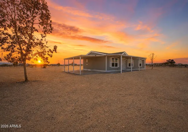 Homes for sale in Tonopah, AZ | 36822 W Harrison St, Tonopah, AZ 85354 | MLS# 7045257