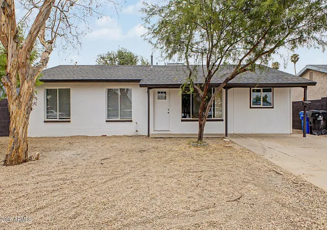 1st image of 4875 W Palm Ln, Phoenix, AZ 85035 | MLS# 7062798