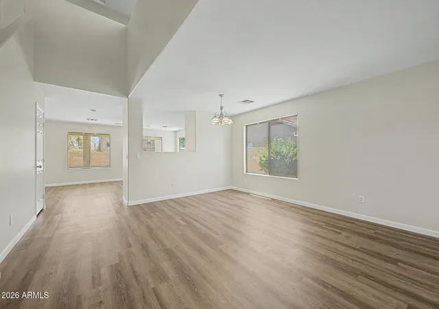 Photo 3 of Single family home for sale at 7309 W Crown King Rd, Phoenix, AZ 85043 | MLS# 7045704 | Listing updated on 2026-09-20