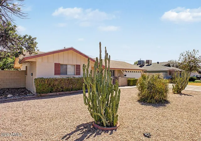 2nd image of 1063 E Loyola Dr, Tempe, AZ 85282 | MLS# 7045983