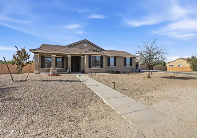 3rd image of 3760 W Roberts Rd, San Tan Valley, AZ 85144 | MLS# 7045353