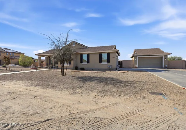 4th image of 3760 W Roberts Rd, San Tan Valley, AZ 85144 | MLS# 7045353