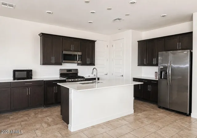 Photo 3 of Single family home for sale at 928 E Anderson Ave, Phoenix, AZ 85022 | MLS# 7045566 | Listing updated on 2026-09-17