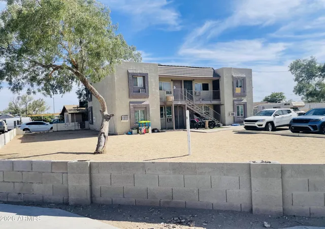 Photo 2 of Townhouse for sale at 9648 N 12th Avenue, Phoenix, AZ 85021 | MLS# 7045461 | Listing updated on 2026-09-01