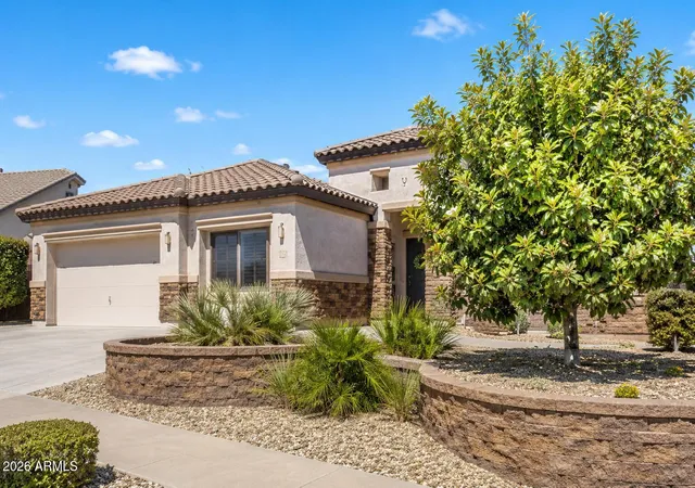 Photo 3 of Single family home for sale at 33317 N 21st Drive, Phoenix, AZ 85085 | MLS# 7048594 | Listing updated on 2026-10-07