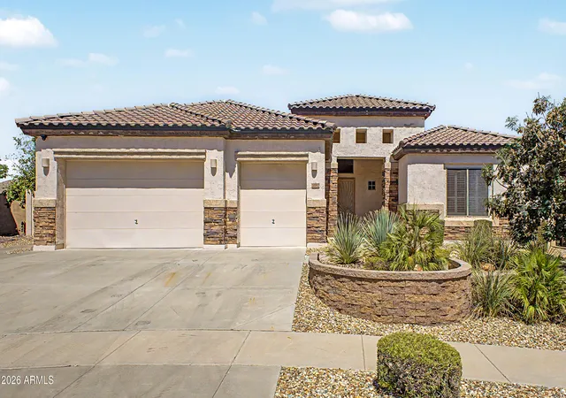 Photo 2 of Single family home for sale at 33317 N 21st Drive, Phoenix, AZ 85085 | MLS# 7048594 | Listing updated on 2026-10-07