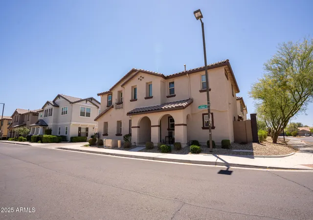 Homes for sale in Goodyear, AZ | 16425 W Latham St, Goodyear, AZ 85338 | MLS# 7045503