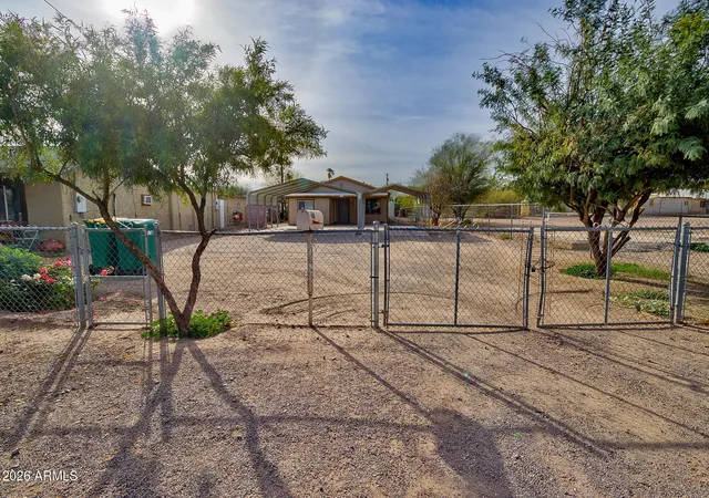 Homes for sale in Eloy, AZ | 207 E 6th St, Eloy, AZ 85131 | MLS# 7045834