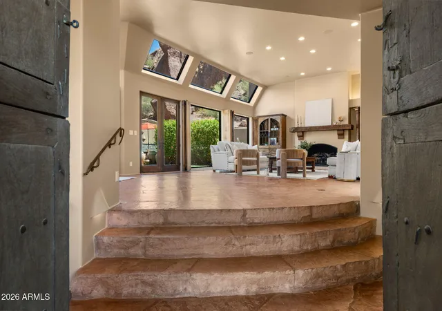 Photo 4 of Single family home for sale at 5341 N 46th Street, Phoenix, AZ 85018 | MLS# 7051797 | Listing updated on 2026-09-22