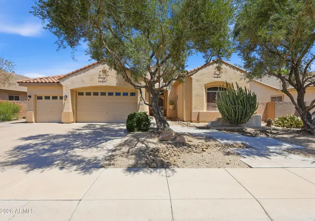 2nd image of 8056 W Louise Dr, Peoria, AZ 85383 | MLS# 7046447