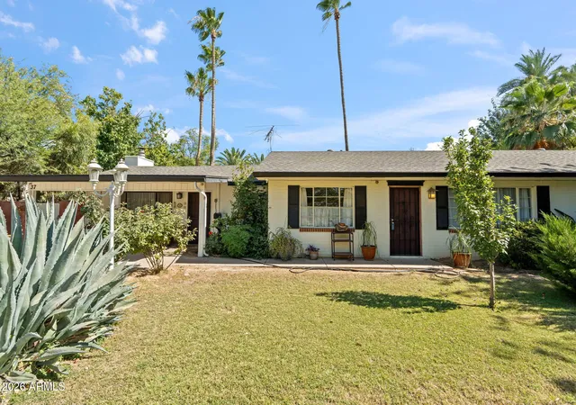Photo 2 of Townhouse for sale at 37 W Pasadena Ave, Phoenix, AZ 85013 | MLS# 7045805 | Listing updated on 2026-09-15