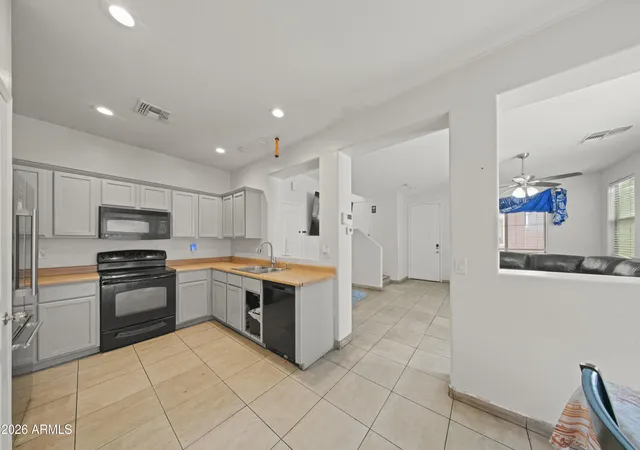 4th image of 272 S Eliseo Felix Jr Wy, Avondale, AZ 85323 | MLS# 7045681