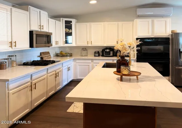 Homes for sale in Glendale, AZ | 4950 W Bethany Home Rd #22, Glendale, AZ 85301 | MLS# 7045878