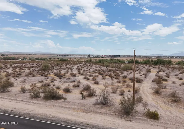 Homes for sale in Florence, AZ | 199 E Hunt Hwy, Florence, AZ 85132 | MLS# 7046812