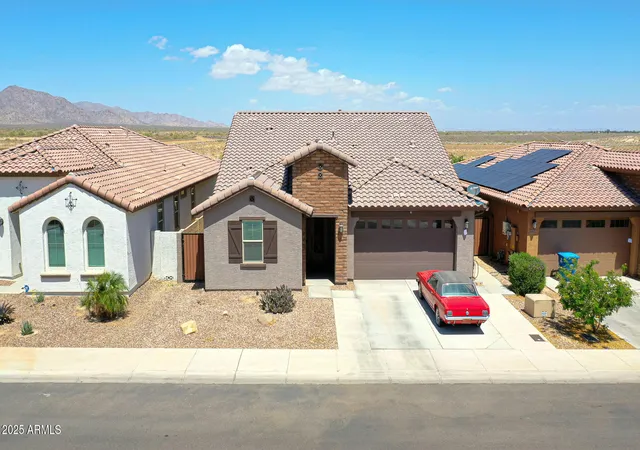 Photo 3 of Single family home for sale at 19560 W Valle Vista Way, Litchfield Park, AZ 85340 | MLS# 7046576 | Listing updated on 2026-09-15
