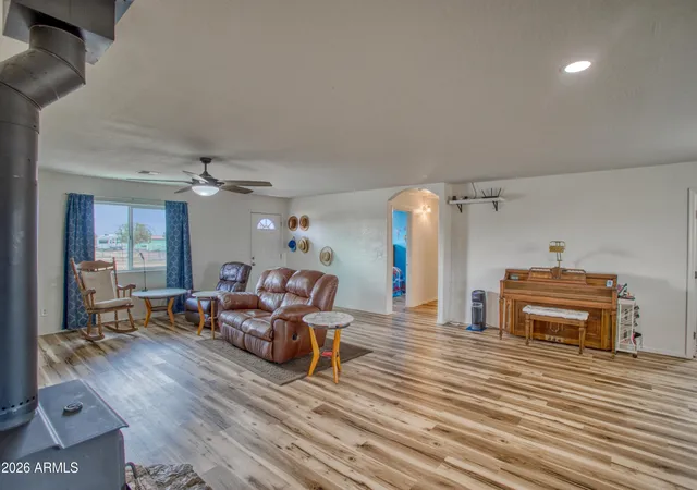 1st image of 2587 Elk Run Loop, Show Low, AZ 85901 | MLS# 7047537