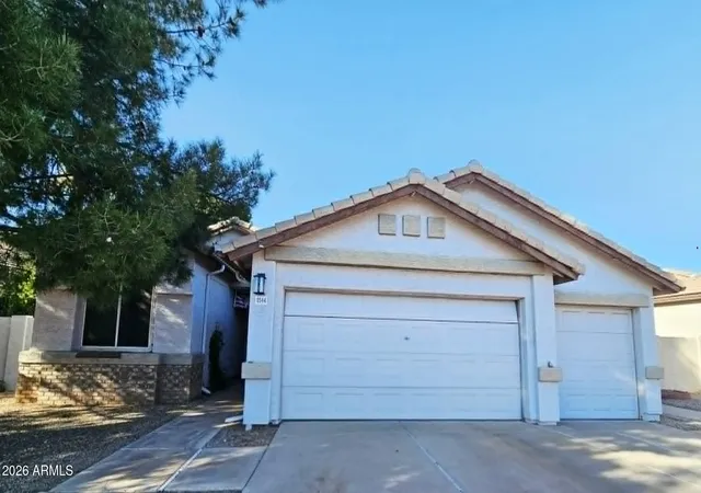 Photo 2 of Single family home for sale at 2544 E Calle Del Norte Dr, Gilbert, AZ 85296 | MLS# 7045975 | Listing updated on 2026-08-04