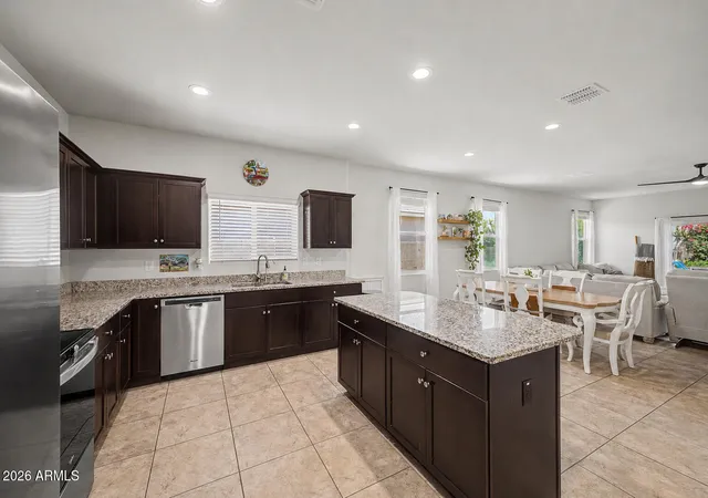 Photo 4 of Sale Pending at 24653 N Alfalfa Dr, Florence, AZ 85132 | MLS# 7046096 | Listing updated on 2026-08-31