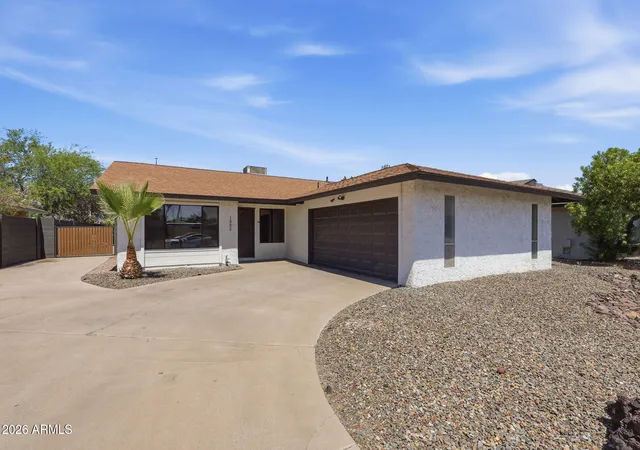 Photo 1 of Single family home for sale at 1302 S Revere, Mesa, AZ 85210 | MLS# 7048113 | Listing updated on 2026-08-31
