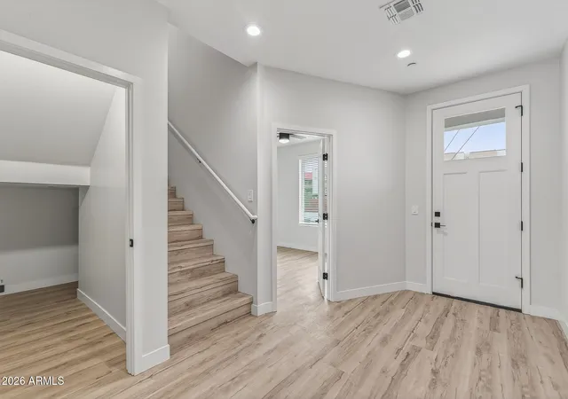 5th image of 2601 E Clarendon Ave #13, Phoenix, AZ 85016 | MLS# 7048000