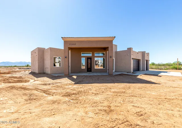Homes for sale in Wittmann, AZ | 30492 N 232nd Ave, Wittmann, AZ 85361 | MLS# 7046434