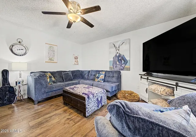 5th image of 10120 N 96Th Dr #B, Peoria, AZ 85345 | MLS# 7047897