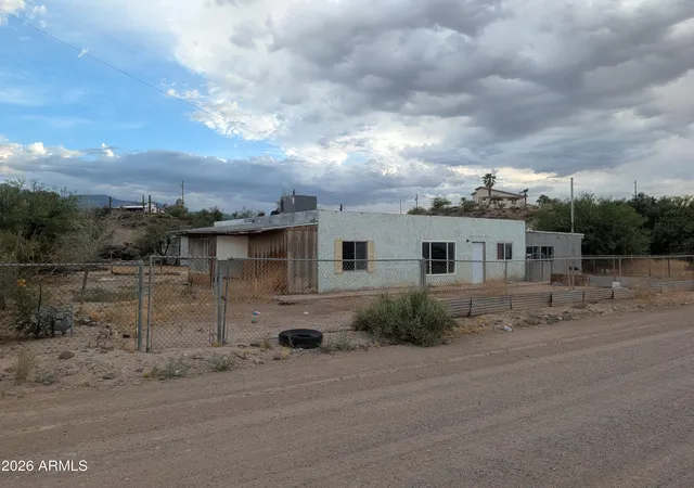 Photo 1 of Single family home for sale at 5285 W Layton Rd, Thatcher, AZ 85552 | MLS# 7054681 | Listing updated on 2026-08-11